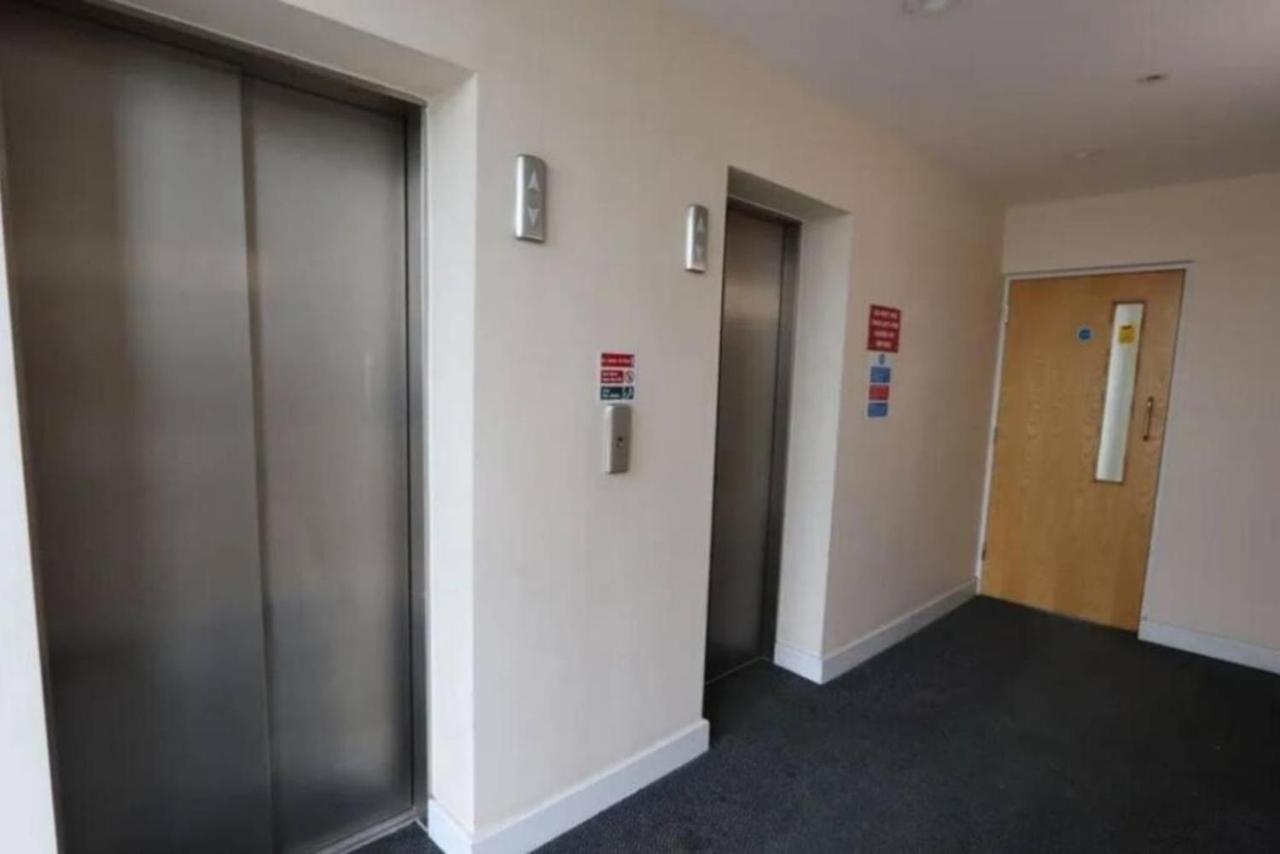 Livestay-modern 3 Bed Apt On 8th Floor With Amazing Views Apartament *